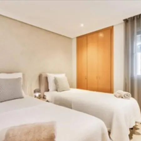 2br With Pool And Sea View Estepona